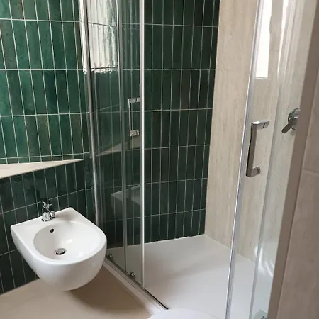 Dante Alighieri 528 *