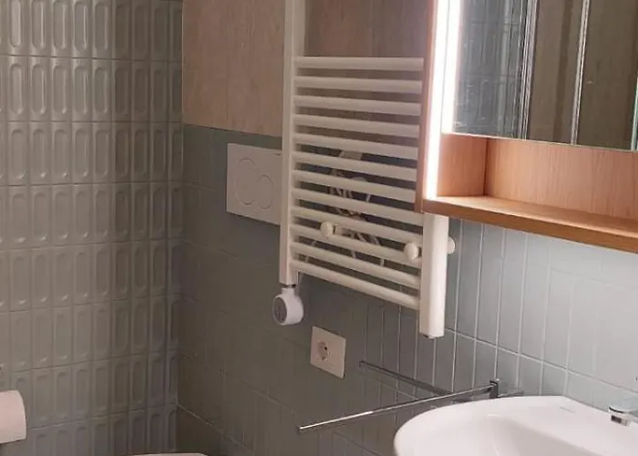 Dante Alighieri 528 * Bari