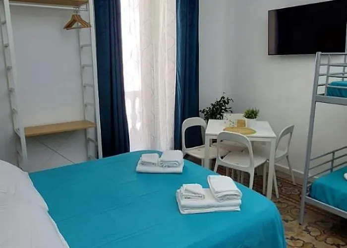 Apartment Dante Alighieri 528 *